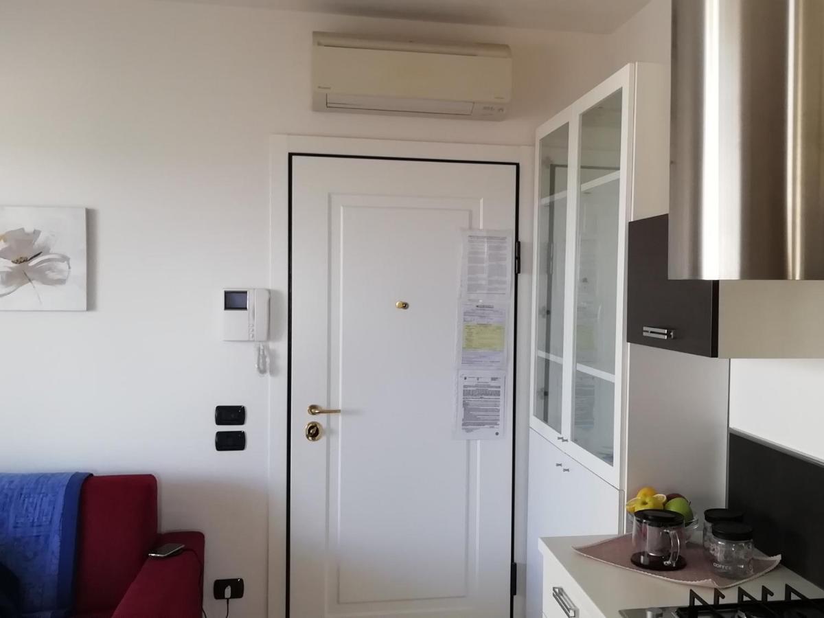 Brezza Da Mare Apartment Rimini Exterior photo